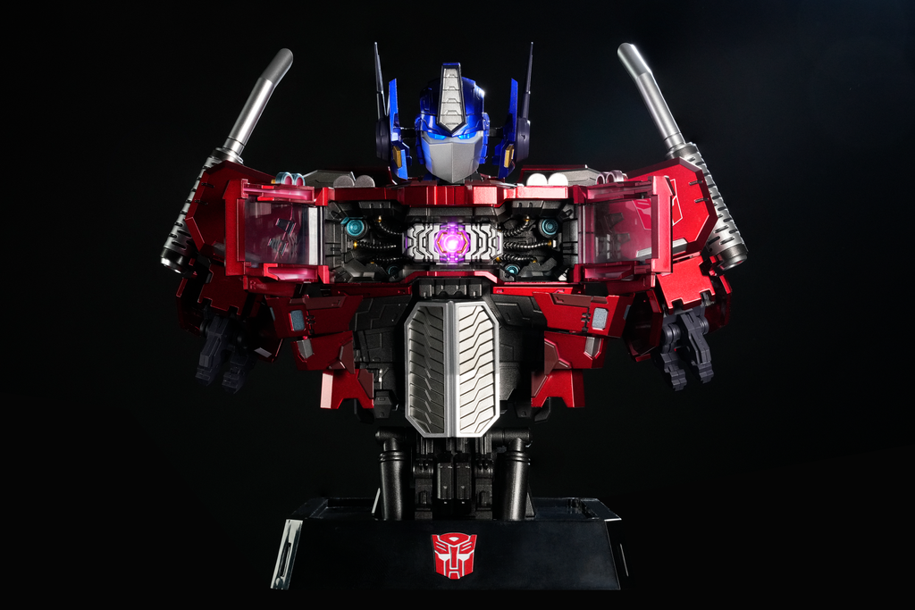 Bust Generation Optimus Prime Mechanic Bust